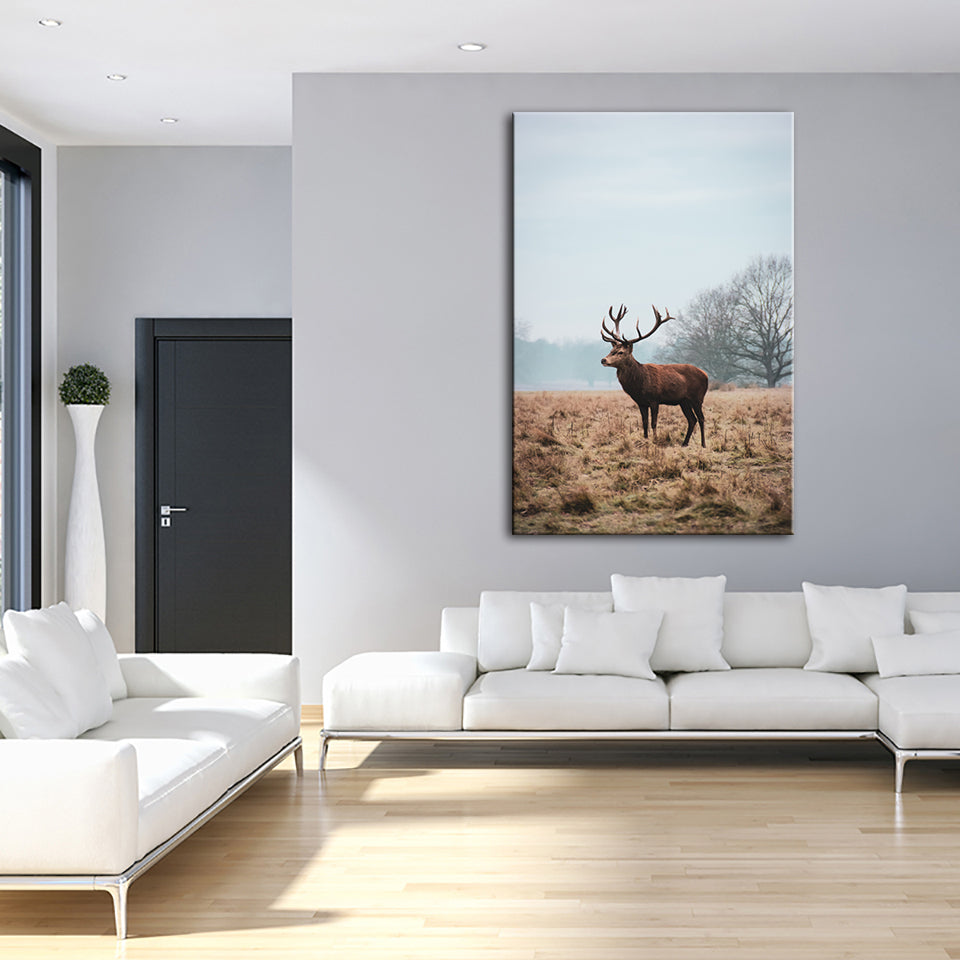 Majestätischer Hirsch in der Ebene - Leinwandbild