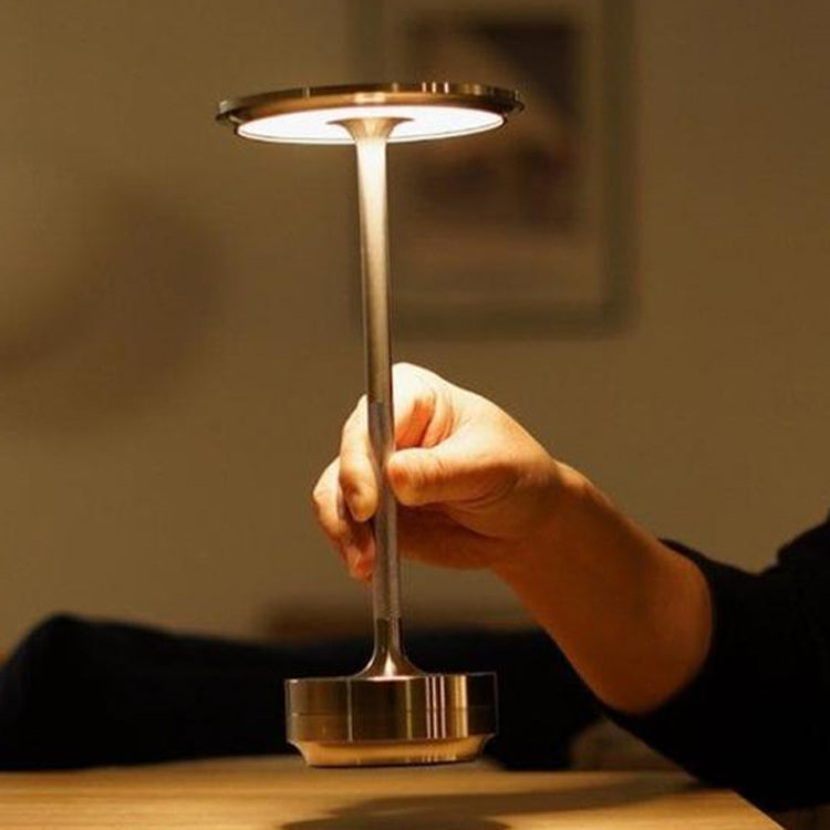 Aluminium wiederaufladbare Touch-Dimmer-Tischlampe | Karnz