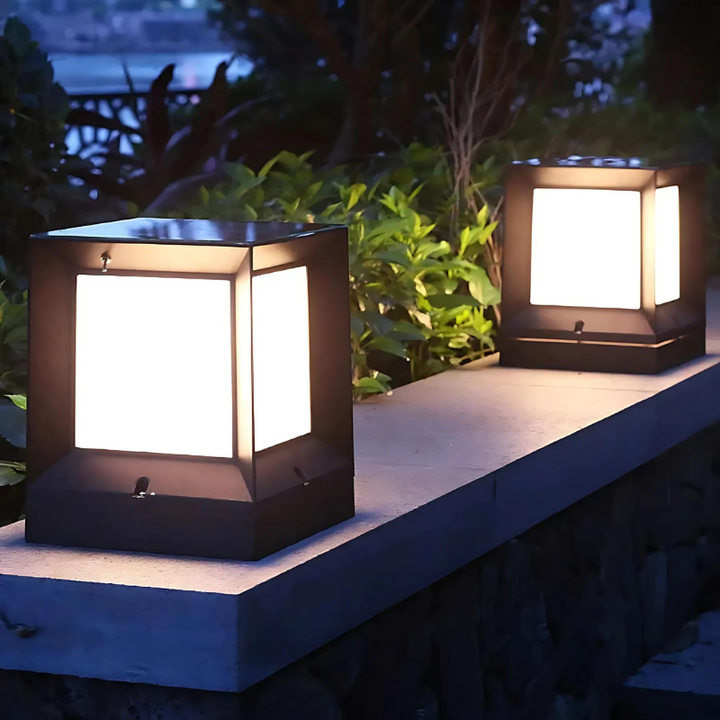 Stylische LED-Stehlampe für elegante Außenbeleuchtung