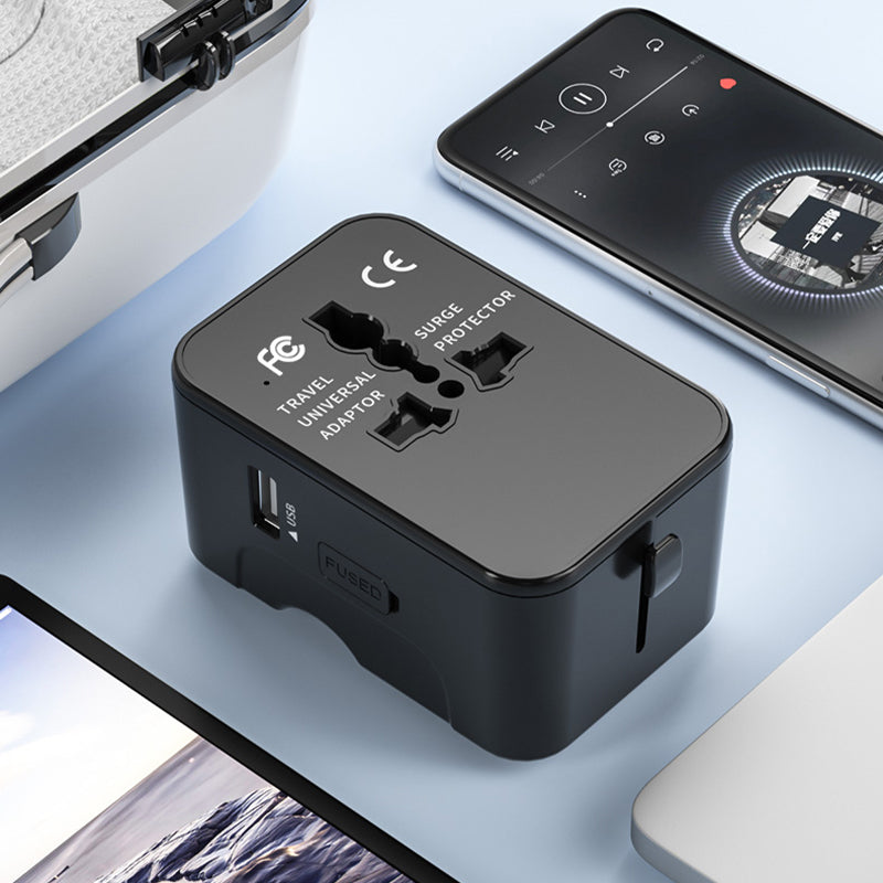 Universeller Reiseadapter mit dualen USB-Anschlüssen | Karnz