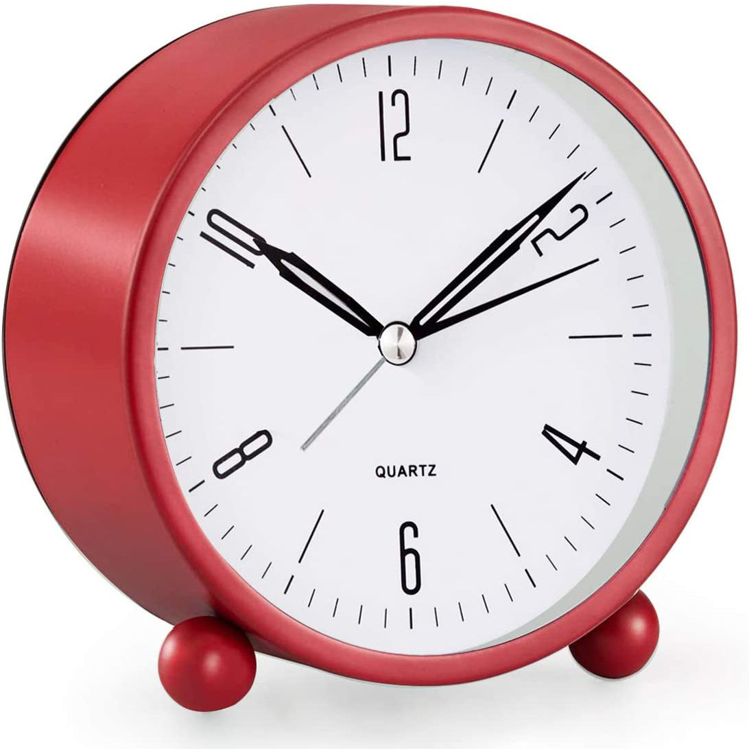 4" Superleise, tickfreie analoge Uhr mit Nachtlicht