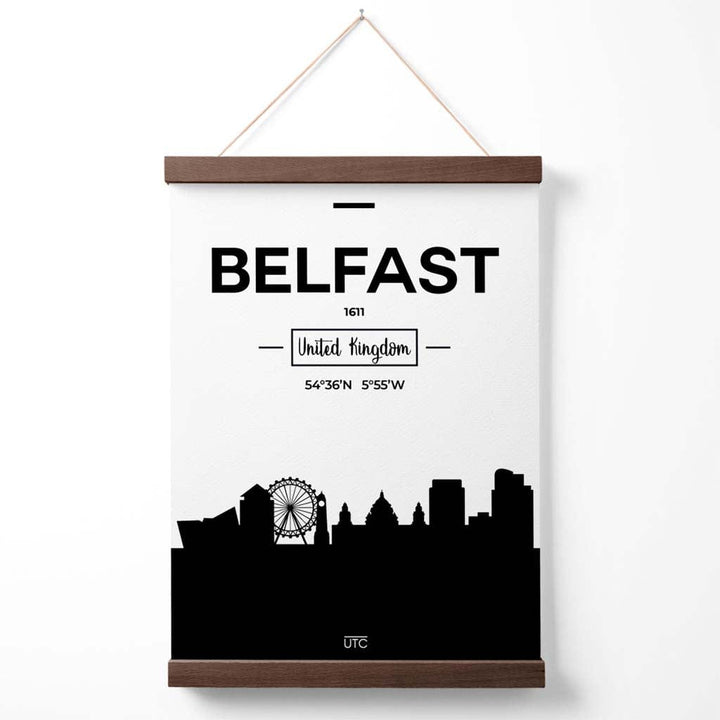 Schwarz-Weiß-Poster der Stadtsilhouette von Belfast mit Aufhänger