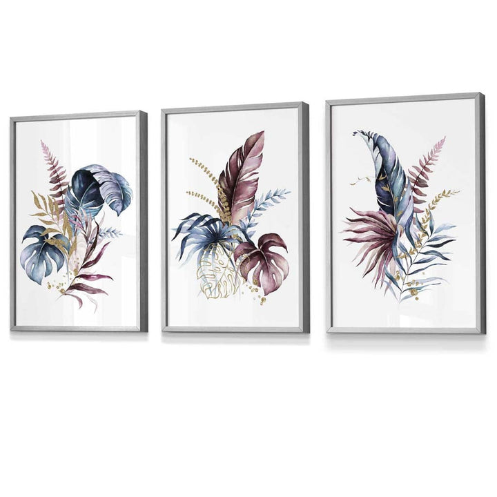 Botanisches Set mit 3 gerahmten Wandbildern mit rosa und blauen Blumenmotiven