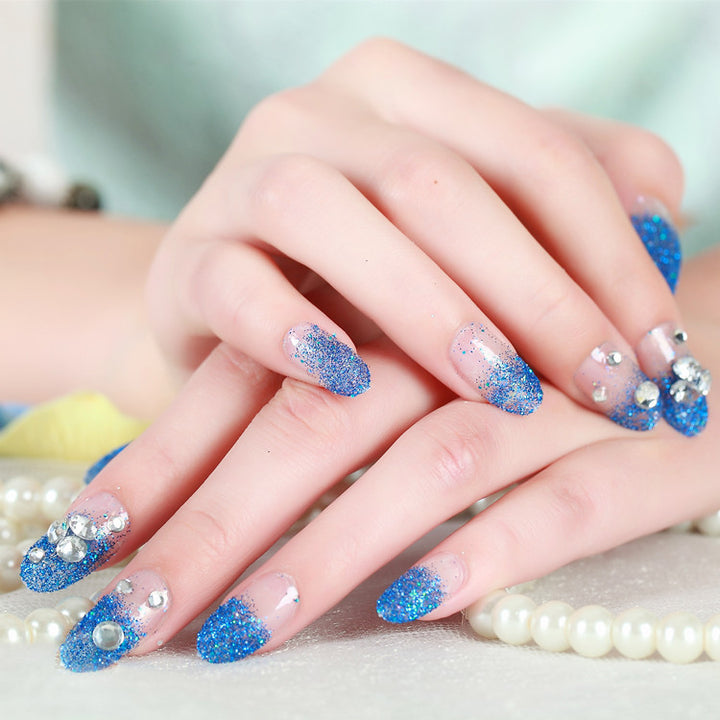 Glamouröse mit Strass besetzte Press-On Nägel