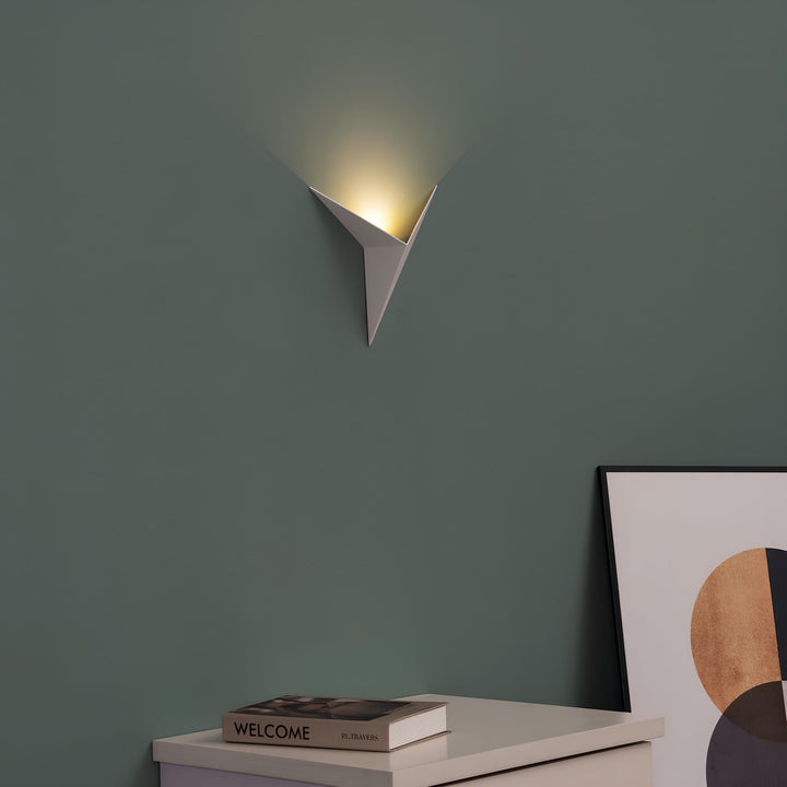 Karnz | Trigon Wandlampe