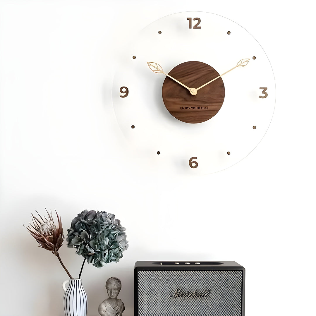 Minimalistische, stille Wanduhr mit einem einfachen Design für jeden Raum Karnz