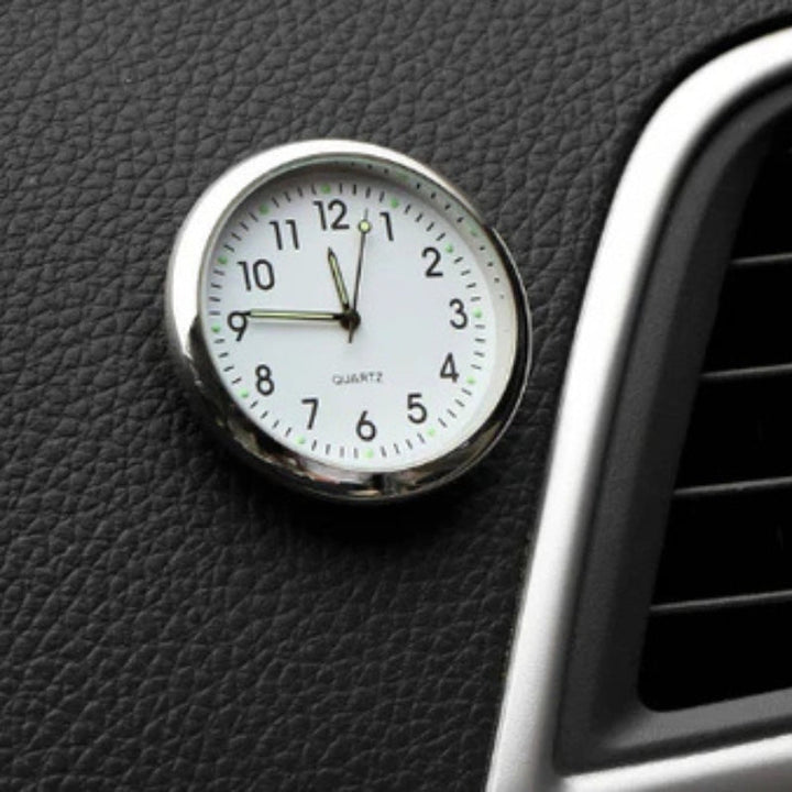 AutoTime Mini Analog Uhr – Selbstklebendes und stilvolles Design für Auto-Innenraum Karnz