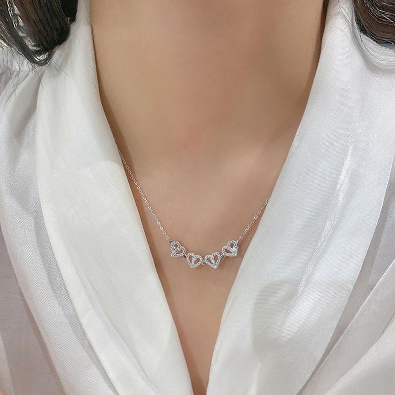 Hollow Four-Leaf Clover Necklace | Karnz