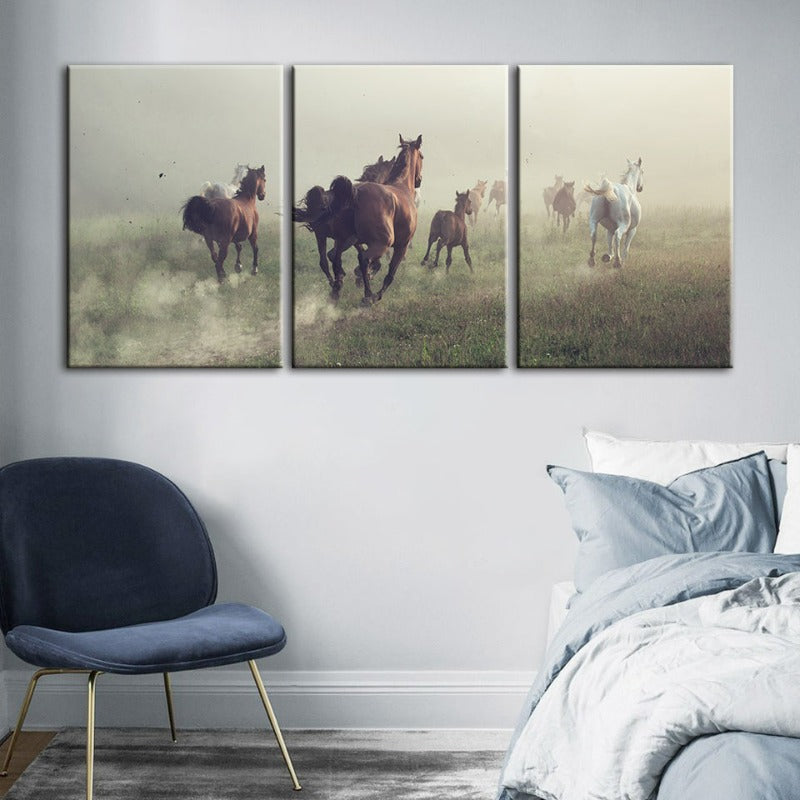 Galoppierende Pferde – Leinwandbild, 3-teilig