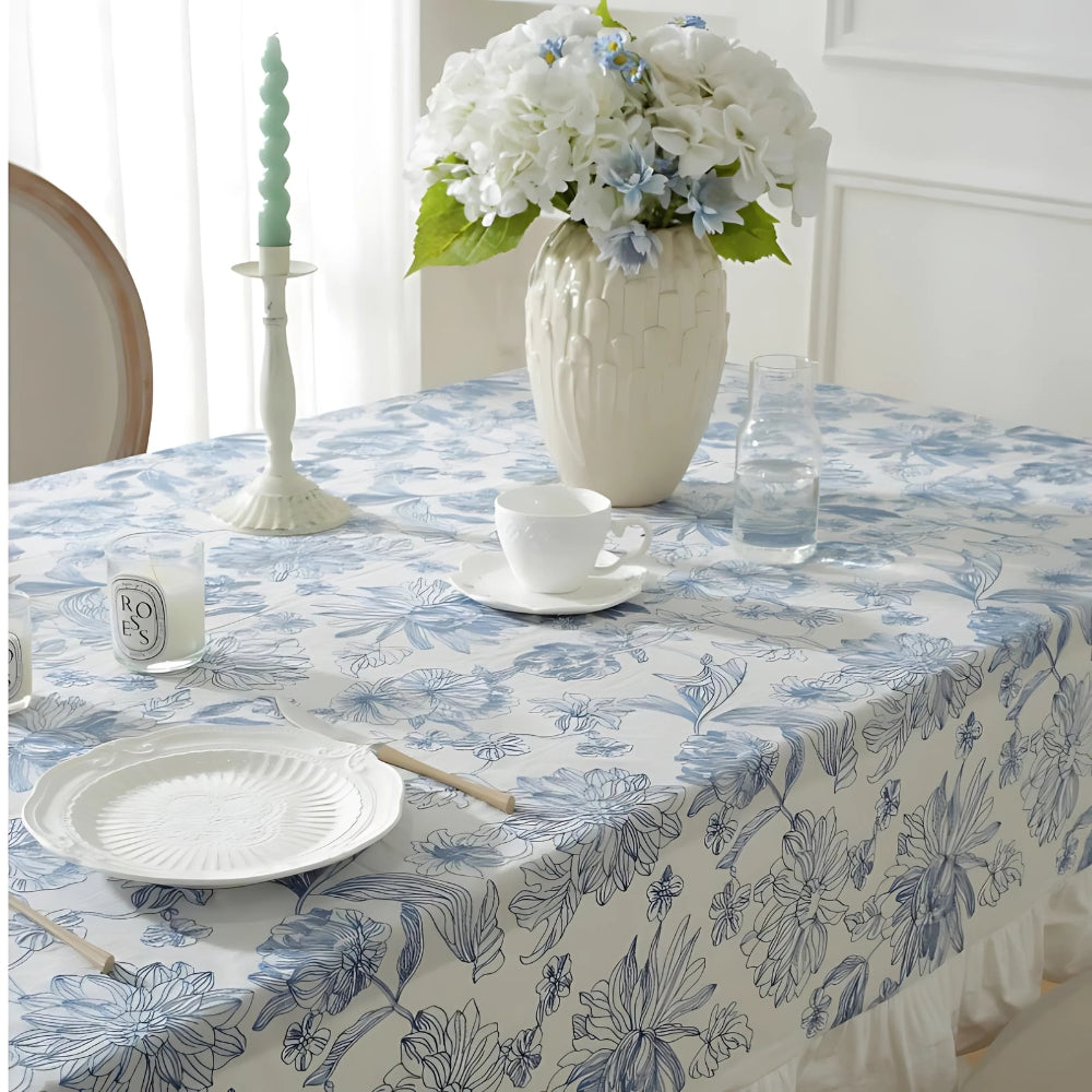 Tischdecke „Delfina Blue Floral Lace“