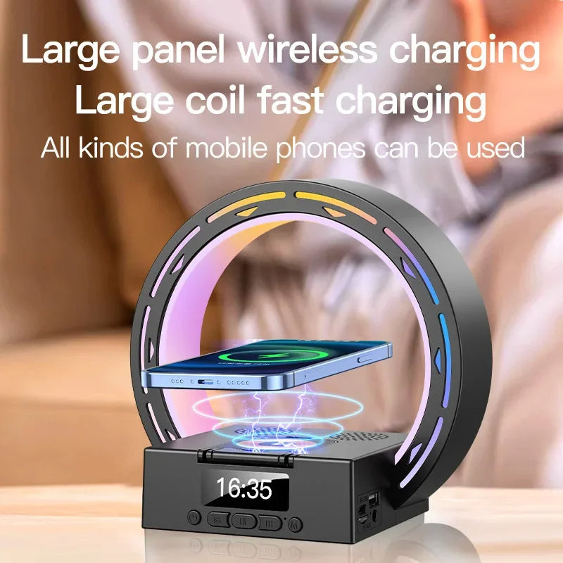4-in-1 Bluetooth-Lautsprecherlampe mit Ladepad und Wecker