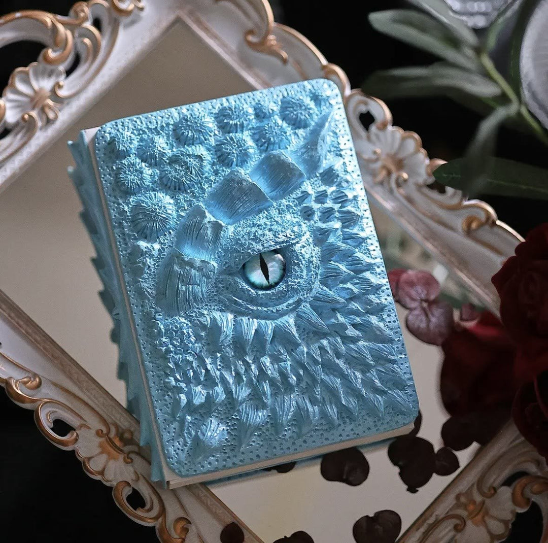 Karnz | Drachenauge 3D Prägung Journal - Handgefertigtes Harz Graviertes Notizbuch