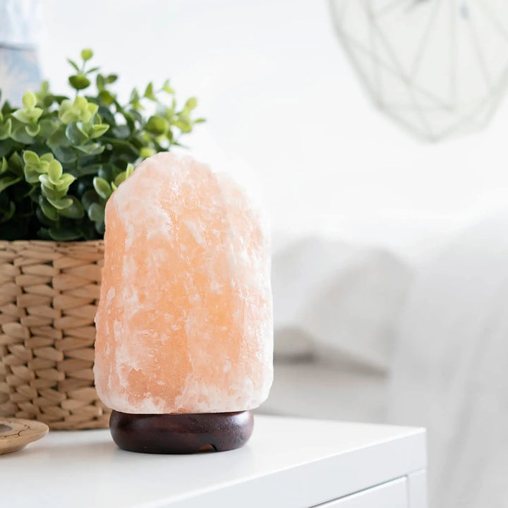 Himalaya-Salzlampe aus Natursalz – Beruhigendes Licht für Wohlbefinden und Entspannung | Karnz