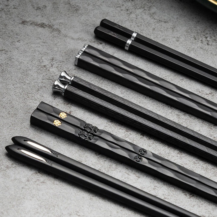 Karnz | DineLux – Luxuriöses Essstäbchen-Set mit Raffinierten Designs (5 Paar)