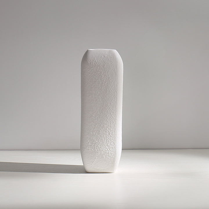 Elegante Slim Keramik Blumenvase