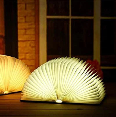 Faltbare Buchlampe mit warmem LED-Licht - StoryGlow | Karnz