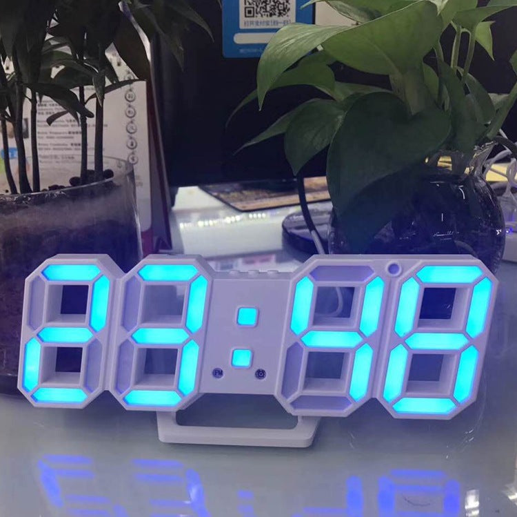 Digitaler Wecker im modernen Design Karnz