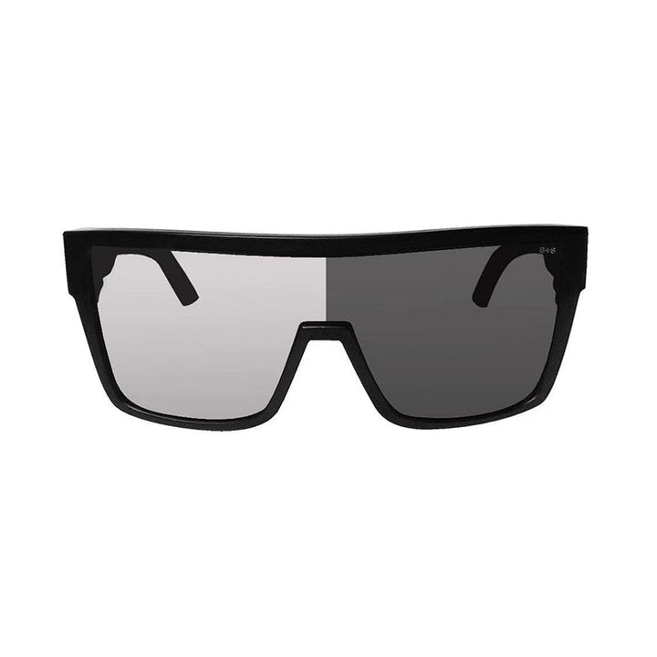 VitraGuard Sportbrille — Erleben Sie kompromisslose Klarheit und Rundumschutz bei jedem Abenteuer | Karnz