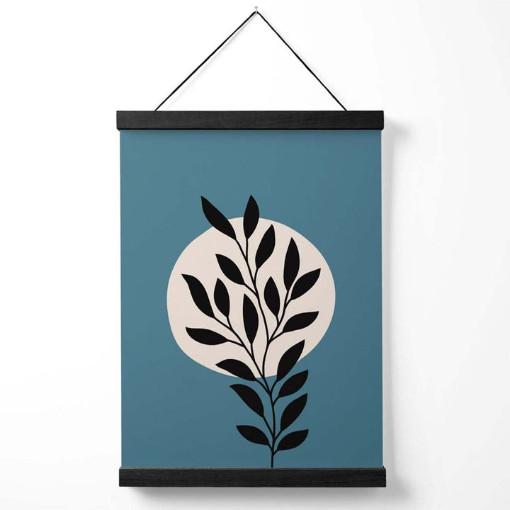 Blaues und beiges Boho-Grafikposter mit Blumenmuster und Aufhänger