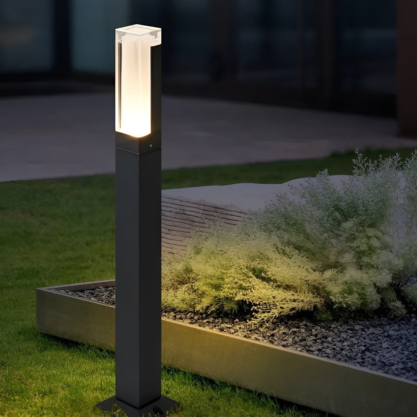 LuxeGarden Glow – Moderne LED-Gartenbeleuchtung