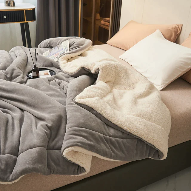 Karnz | SoftHug Luxus Fleece warme Decke