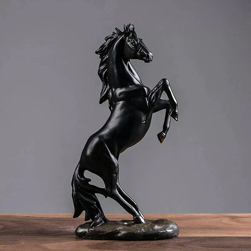 Stehendes Pferde Ornament Karnz