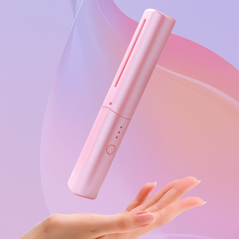 Travel Dryer™ Schnelles und einfaches Haarstyling für unterwegs in nur wenigen Minuten.