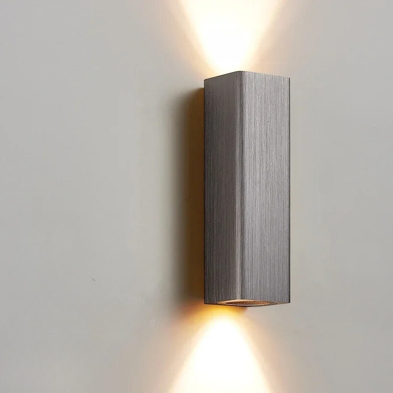 LumiGlow - Stilvolle LED-Wandlampe mit Warm- und Kaltlicht | Karnz