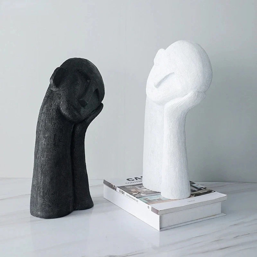 Abstrakte Ruhende Figuren Skulptur | Karnz