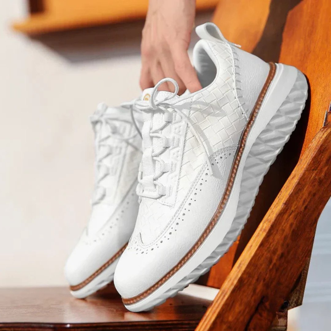 Gewebte Leder-Sneaker mit Brogue-Details und kontrastierender Sohle