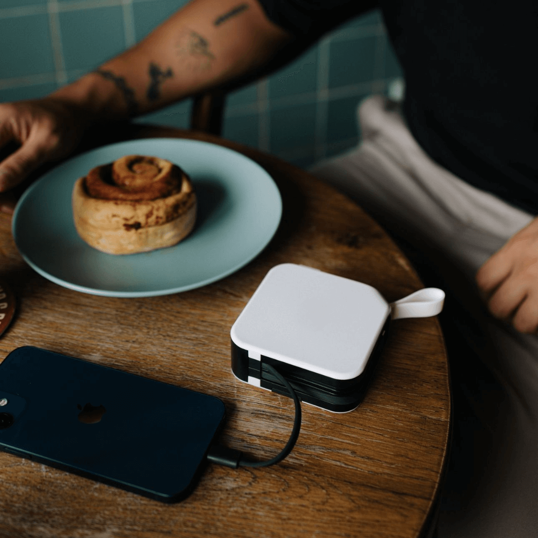 PowerGo Pro – Drahtloses Schnelllade-Powerbank | Karnz