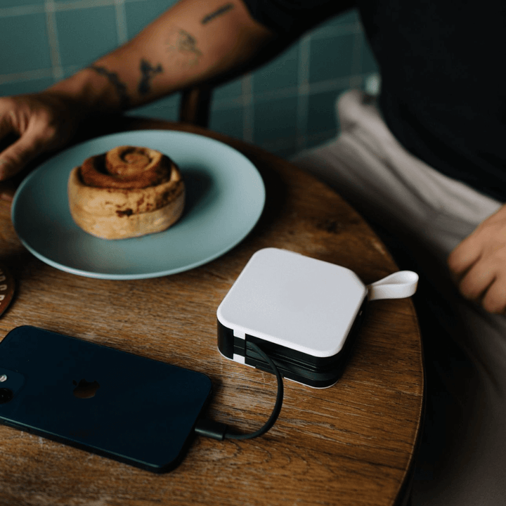 PowerGo Pro – Drahtloses Schnelllade-Powerbank | Karnz