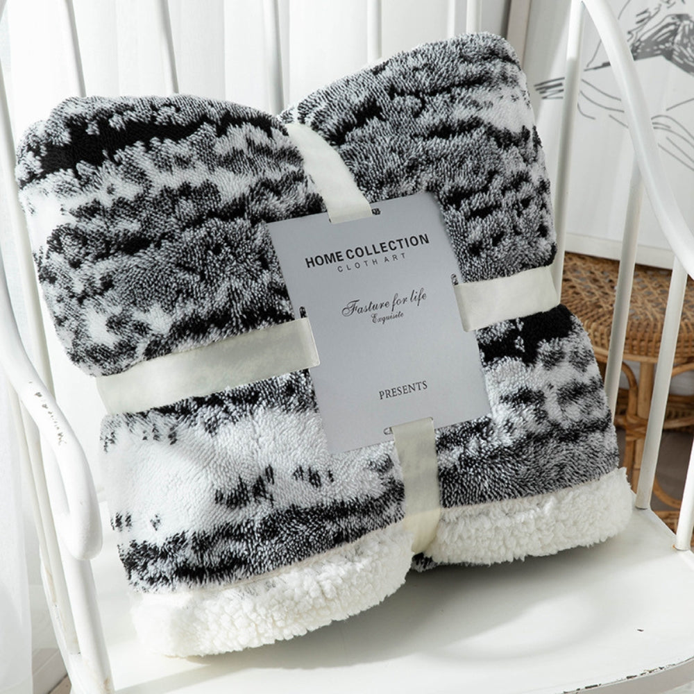 Seraphina Samt-Sherpa-Decke