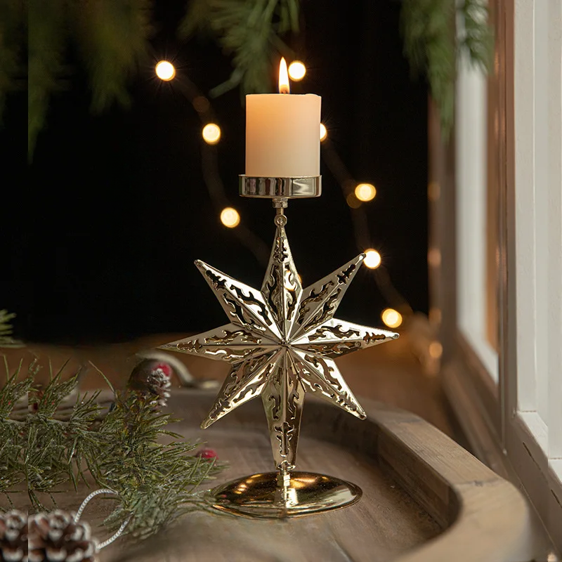 Weihnachtliche Kerzenhalter - Stern- und Tannenbaum-Design für festliche Dekoration | Karnz