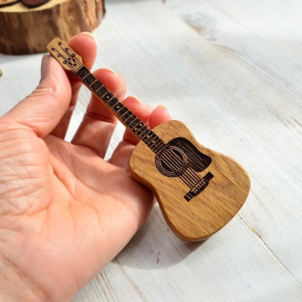 PlectroBox Wecken Sie Ihre musikalische Leidenschaft | Karnz