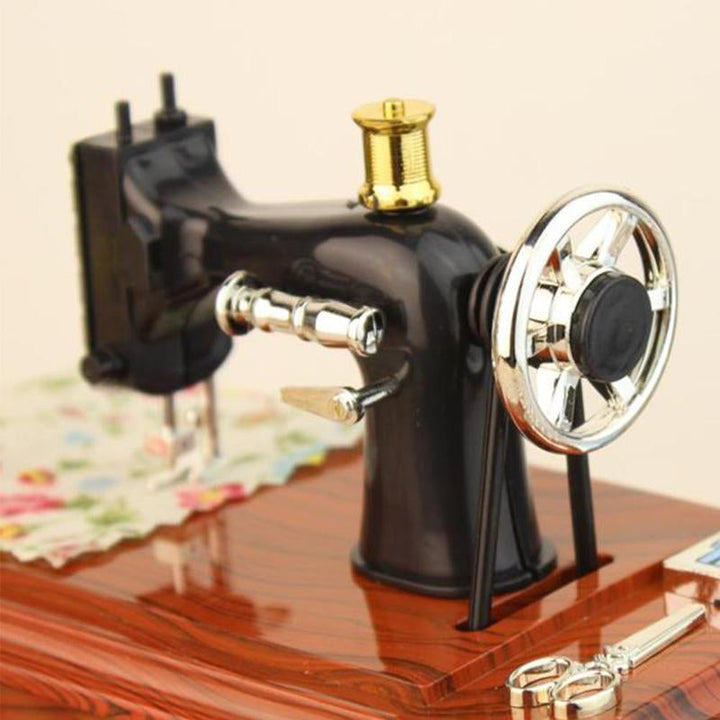 Mini Craft Retro Nähmaschine Dekor | Karnz