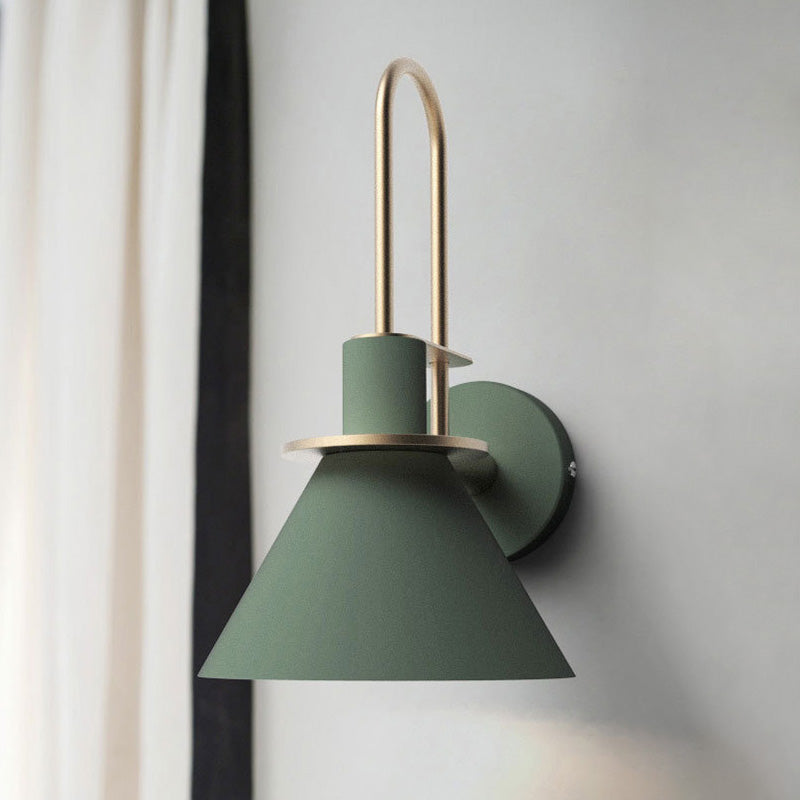 1-Light Wandleuchte Antik Cone Metall Wandmontage in Weiß/Schwarz/Grün mit Griff für Nachttisch | Karnz