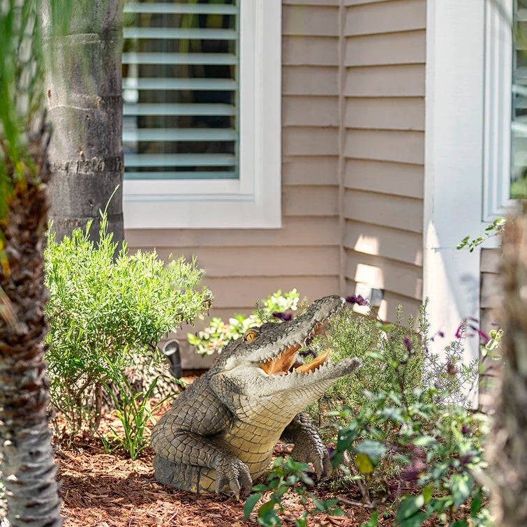 Garten-Sumpf-Alligatorstatue