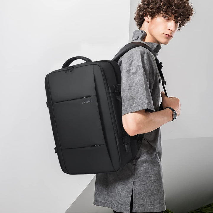 Erweiterbarer 26–45L wasserdichter Reisen-Rucksack mit Laptop-Fach & Duffle-Trage | Karnz