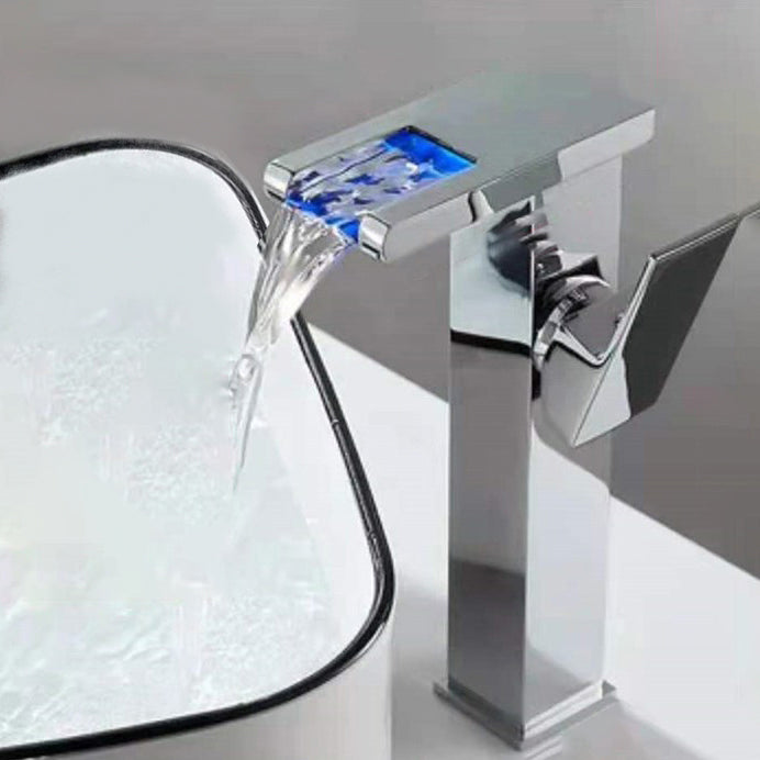 Einhand-Waschtischarmatur 1-Loch Weit Verwendete Badezimmer-Waschtischarmatur mit LED-Beleuchtung