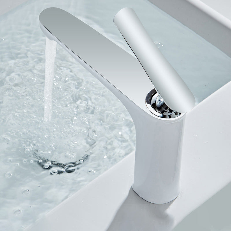 Luxus 1-Hand Waschbecken Badezimmer Wasserhahn Runder Messing Waschbecken Wasserhahn mit Wasser schlauch