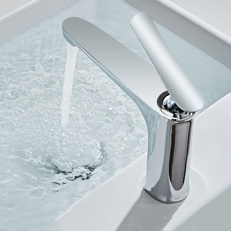 Luxus 1-Hand Waschbecken Badezimmer Wasserhahn Runder Messing Waschbecken Wasserhahn mit Wasser schlauch