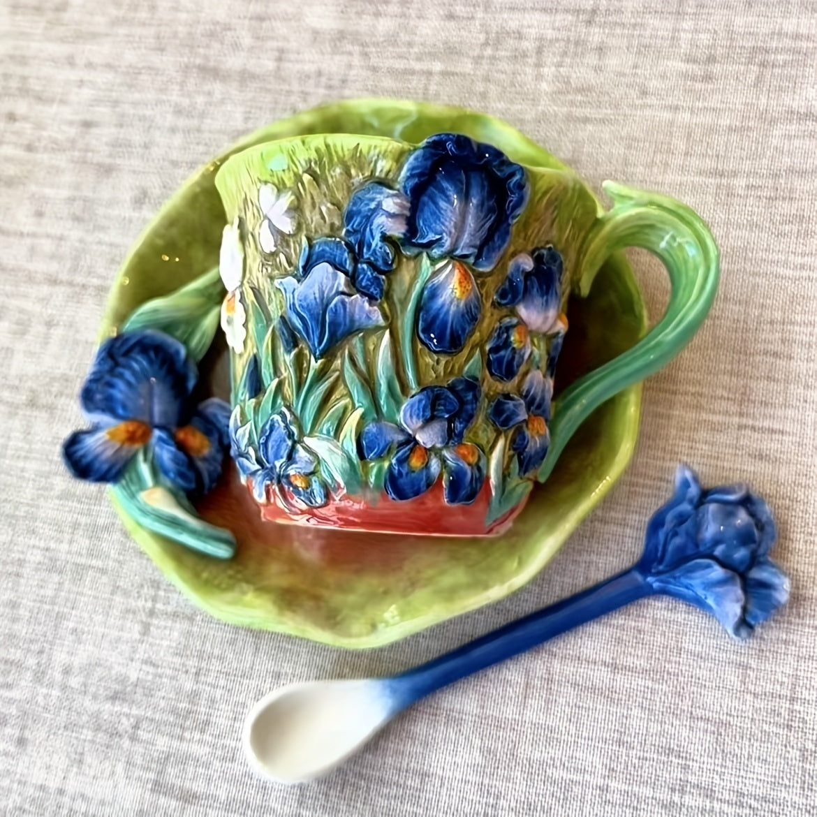 ArtSip Keramiktasse & Untertasse Set – Handgemalte 3D-Design inspiriert von Van Gogh | Karnz