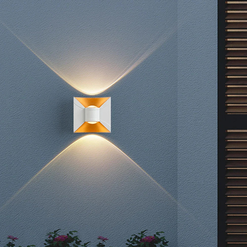 Moderne LED-Außenwandleuchte – Wasserdichte Wandlampe für Garten und Terrasse | Karnz