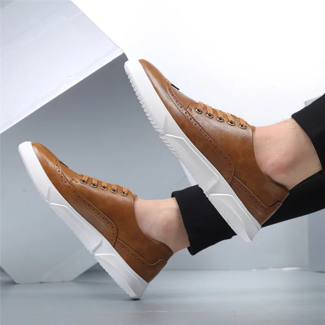 Leder Brogue Sneaker mit Gummisohle