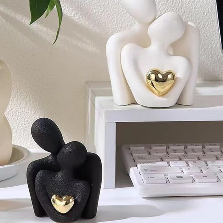 Umarmung Paar Herz Skulptur | Karnz