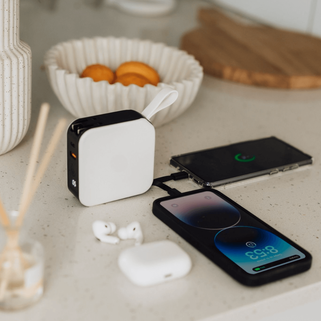 PowerGo Pro – Drahtloses Schnelllade-Powerbank | Karnz