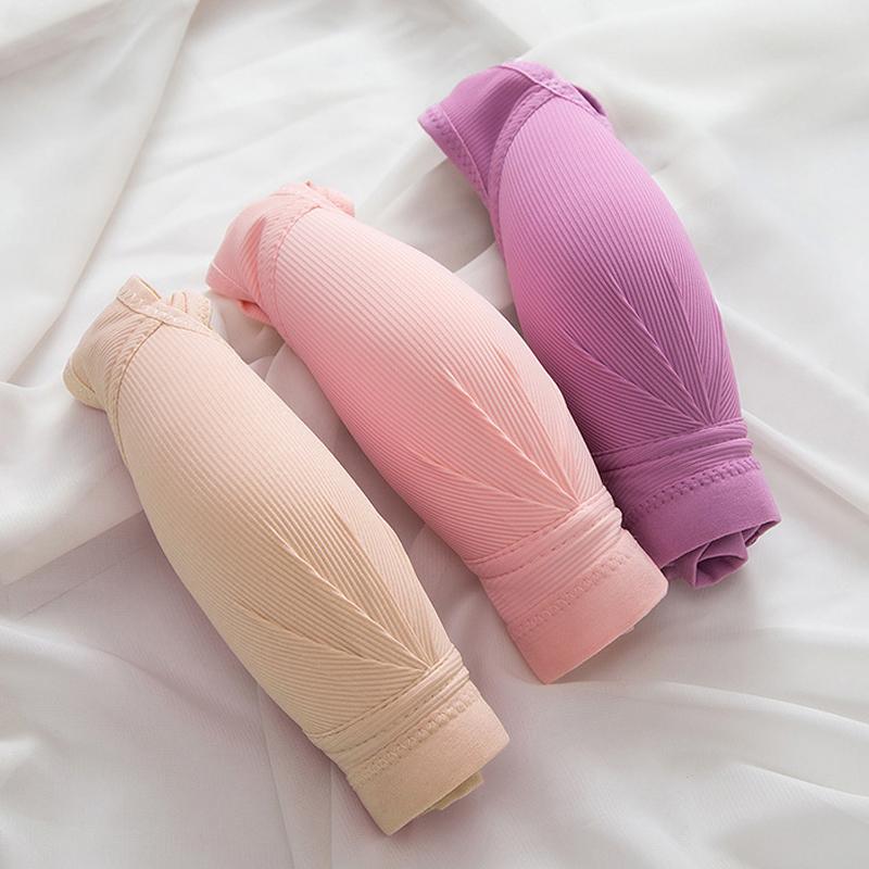 Plus-Size-BH mit Vorderverschluss, elastischem Bund und Push-up-Komfortfunktion