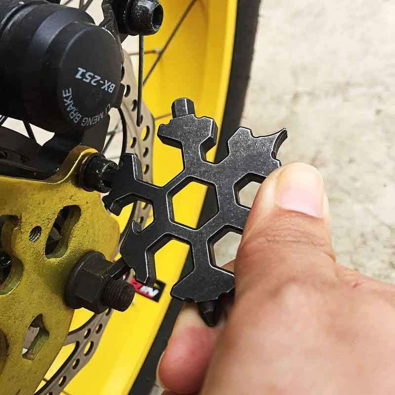 18-in-1 Schneeflocken Multi-Tool Geschenkset | Karnz