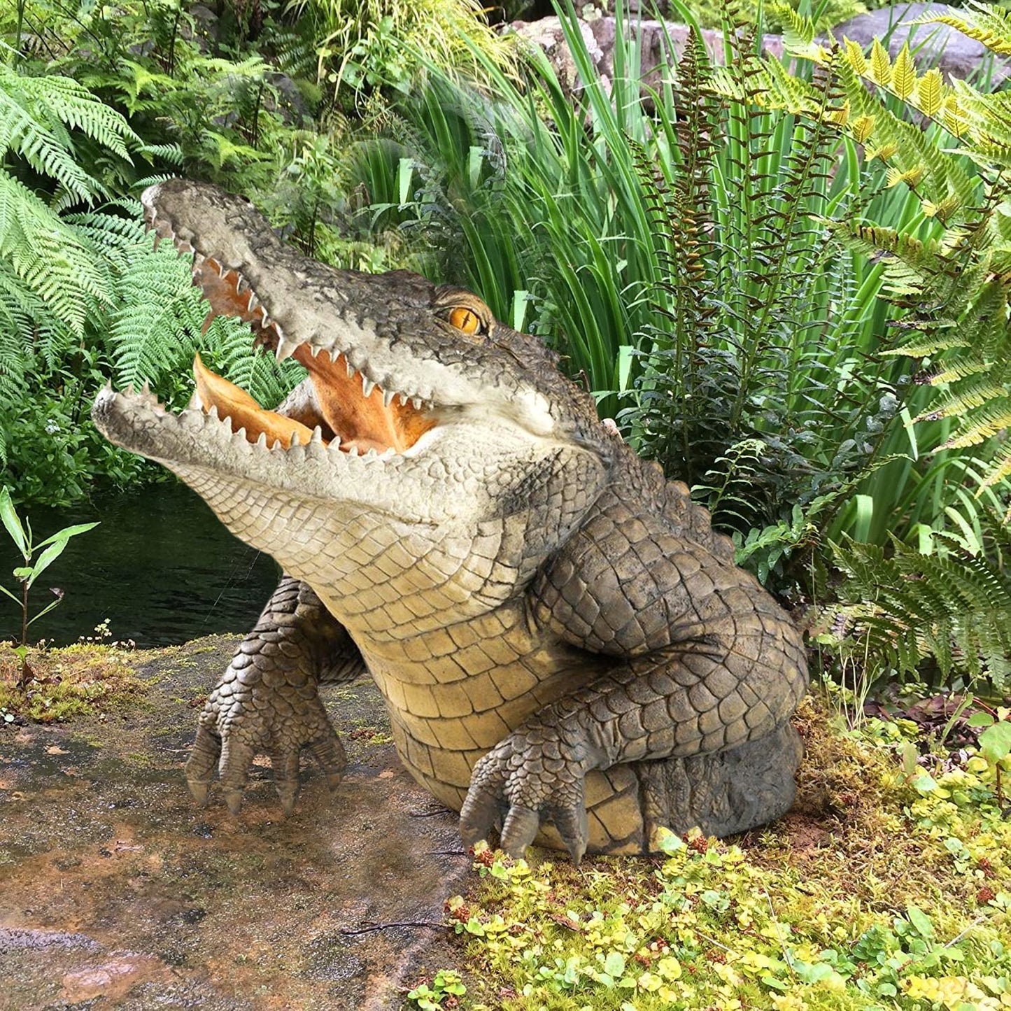 Garten-Sumpf-Alligatorstatue